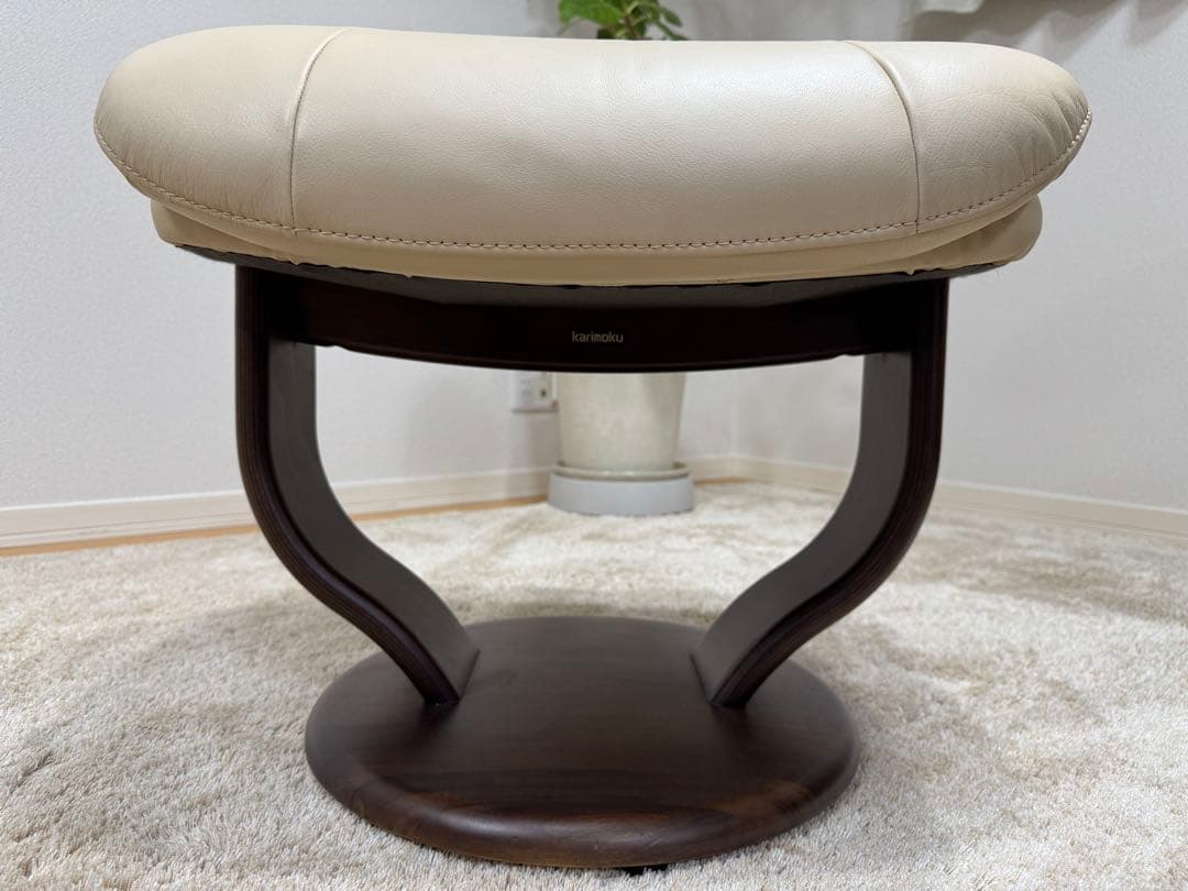 カリモク家具 約47万 本革 ザファースト リクライニングチェア オットマン付