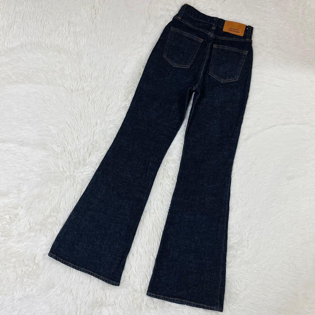 美品 MOUSSY マウジー MVS FLARE フレアデニム 濃紺 23