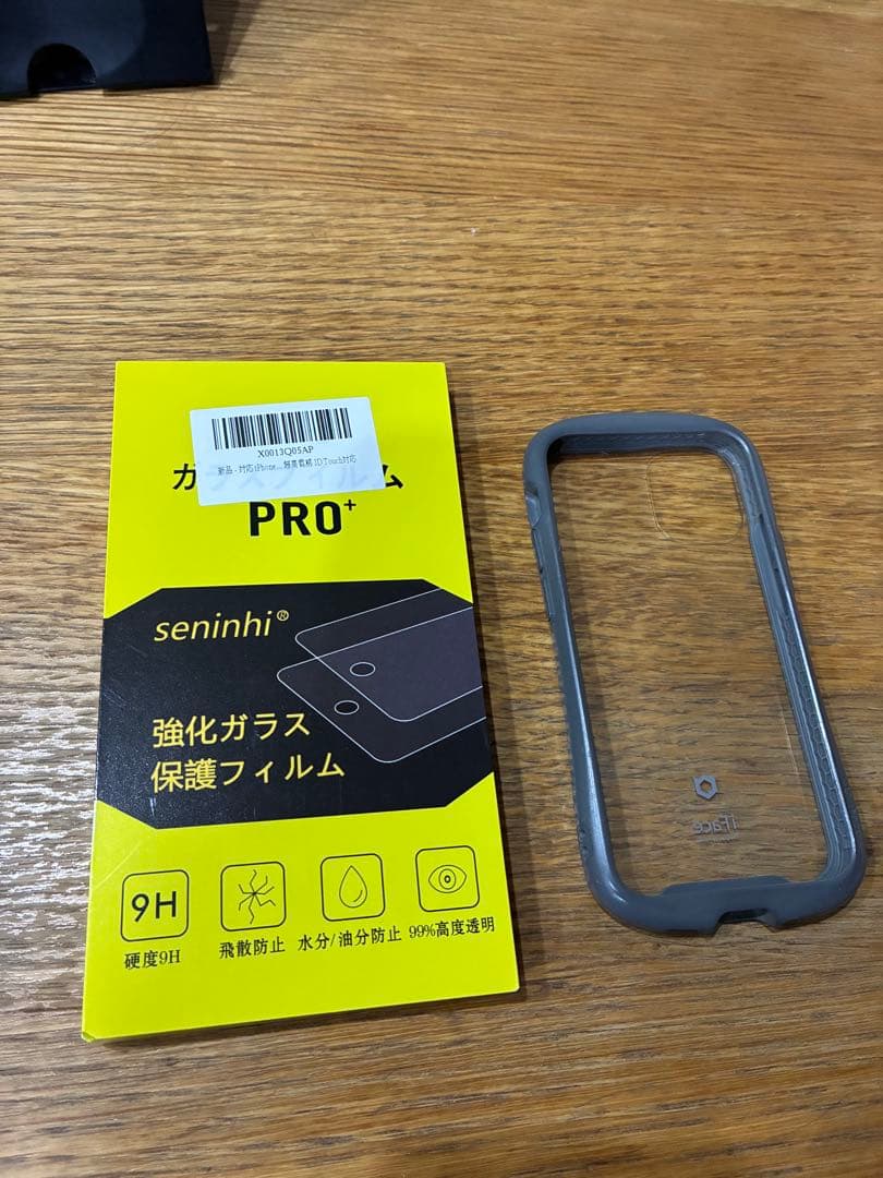 ①iPhone 12mini 128GB iFace ケース付き