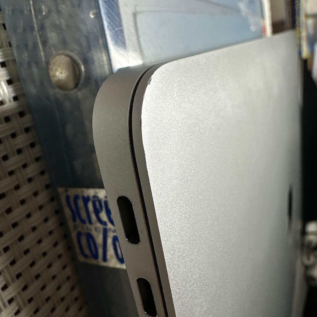 MacBook本体 Apple MacBook Air 13 2020