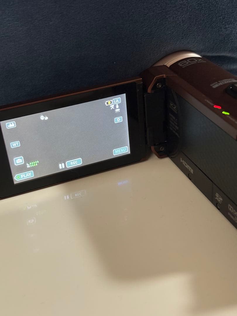 エブリオ　ビデオカメラ　ハイビジョンメモリームービー　GZ-F100