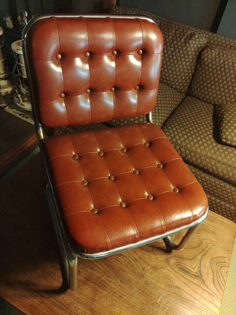 交通事故の痛み様　２脚　チェスカチェア　カンチレバー　マルセルブロイヤー　リプロ