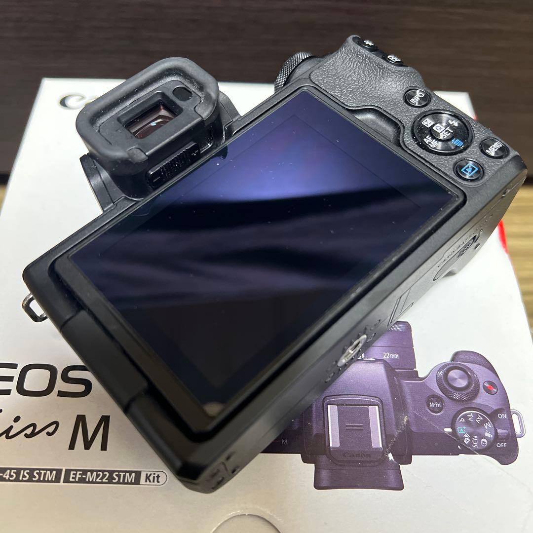 Canon EOS Kiss M ダブルレンズキット ミラーレス一眼カメラ 黒