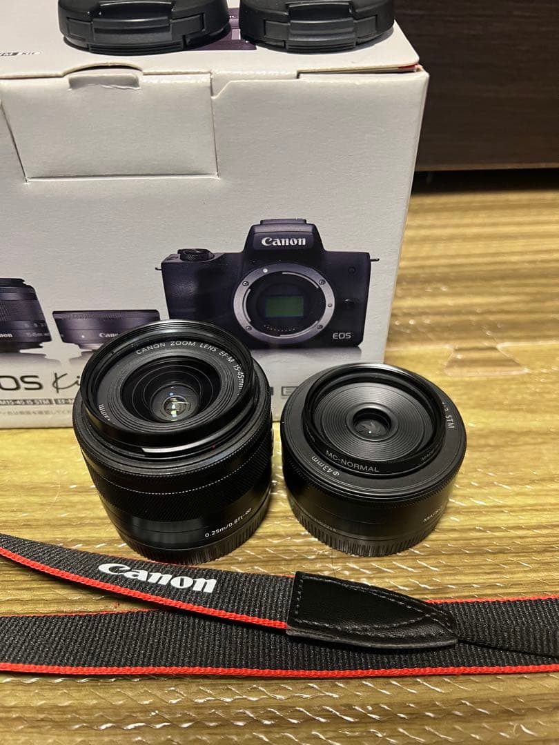 Canon EOS Kiss M ダブルレンズキット ミラーレス一眼カメラ 黒