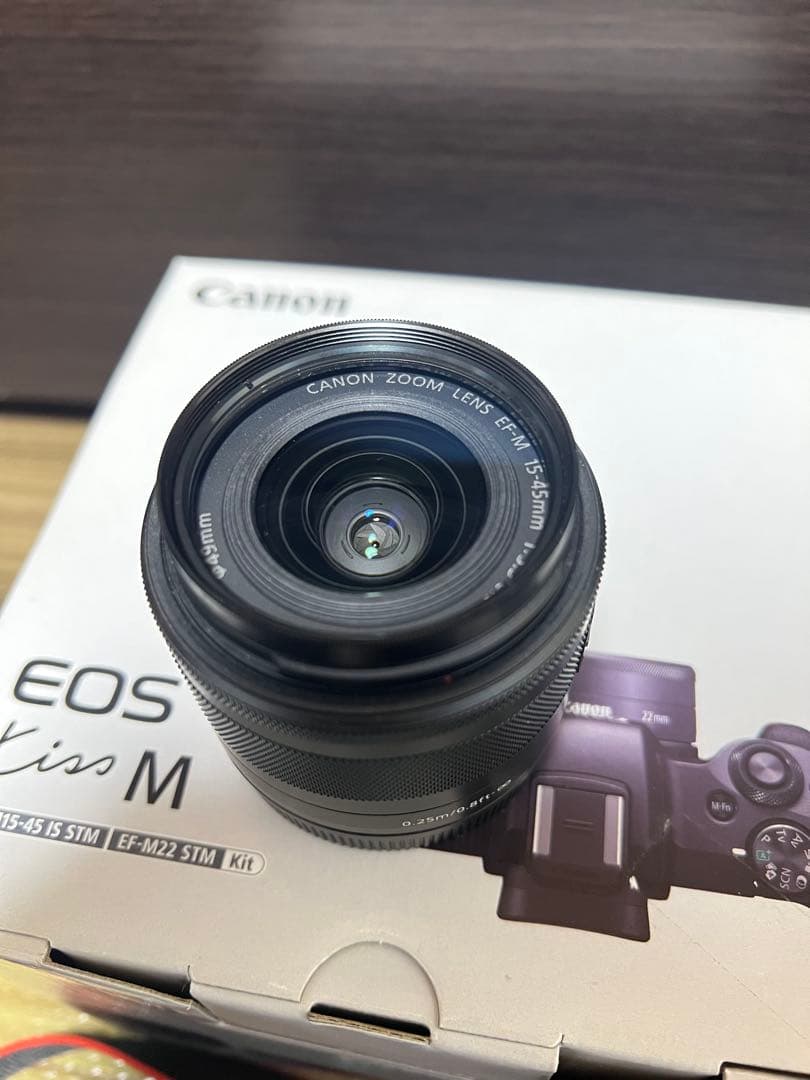 Canon EOS Kiss M ダブルレンズキット ミラーレス一眼カメラ 黒