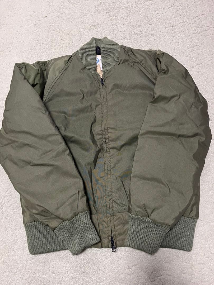 クレセントダウンワークスボンバージャケット