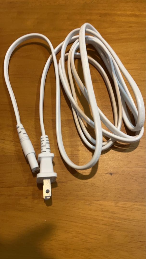 ジャンクホワイトニング/電源コードの差し込みが出来ません/コード交換の修理必要