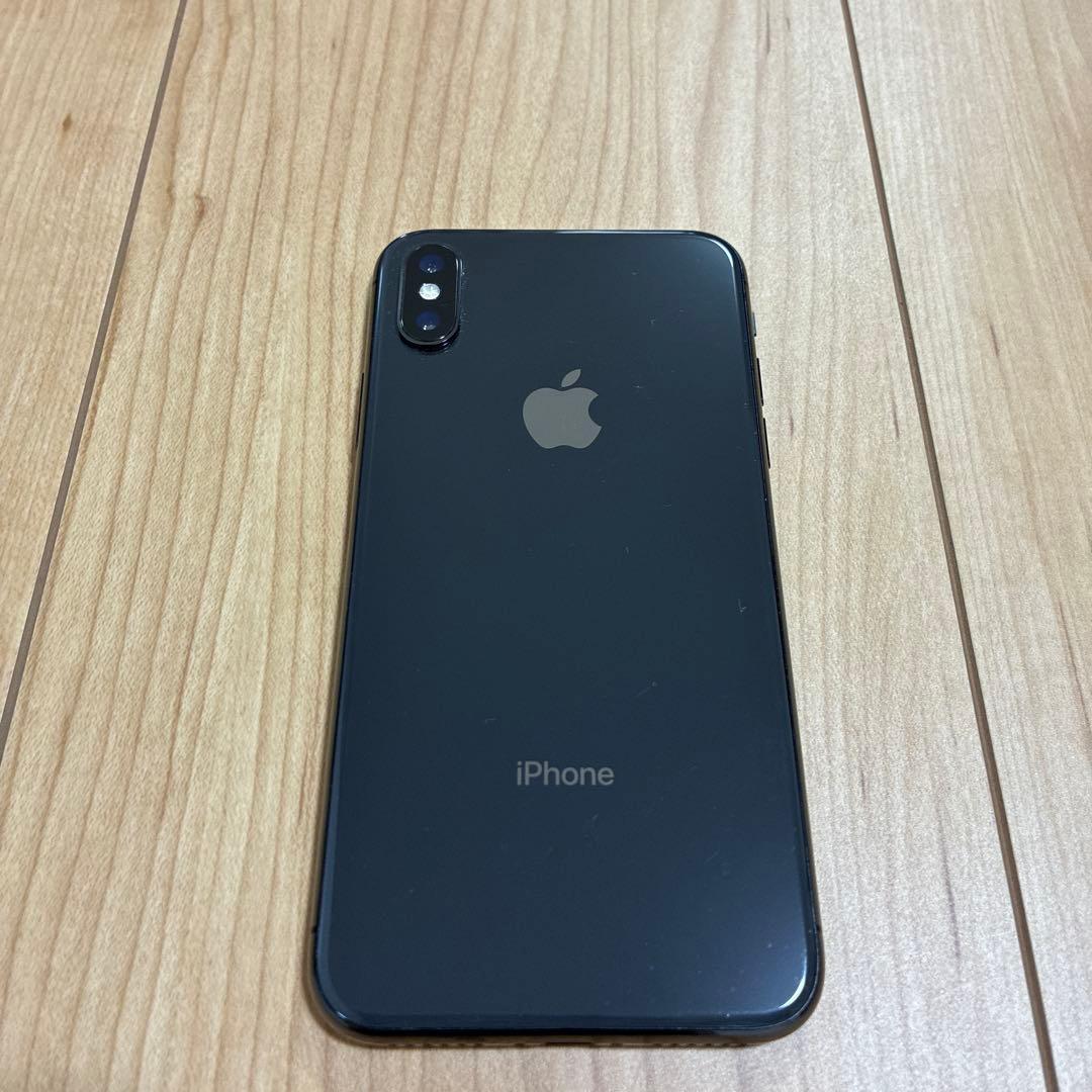 Apple iPhone X 64GB スペースブラック