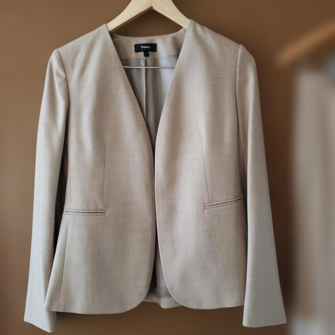 【Theoryセオリー】秋冬用サキソニー素材の杢ベージュ色パンツスーツ