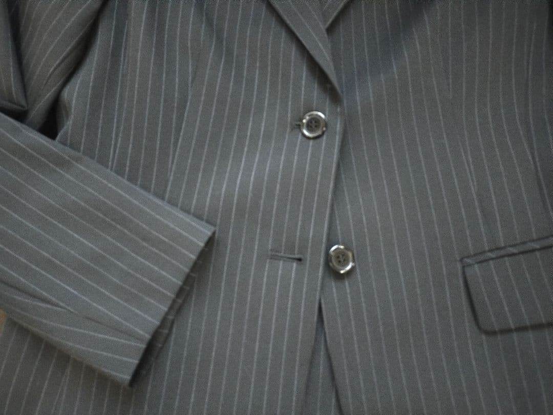 超美品 アンタイトル 大きいサイズ 42 2ボトムスーツ クロ ストライプ