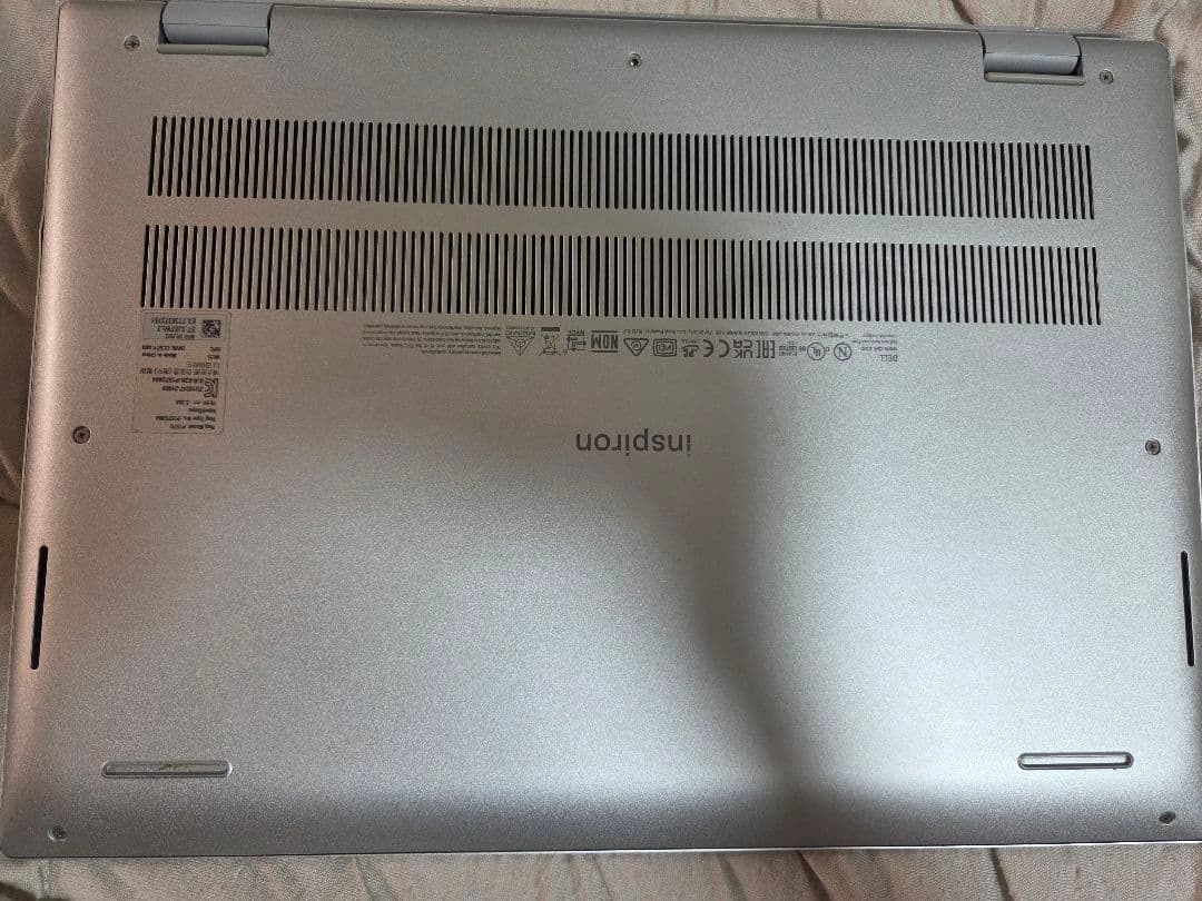 Inspiron AMD Ryzen 7 ノートPC（ストレージ1TB換装済み）