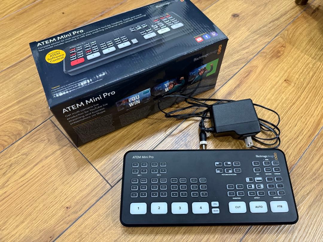 atem mini pro 配信器具　スイッチャー