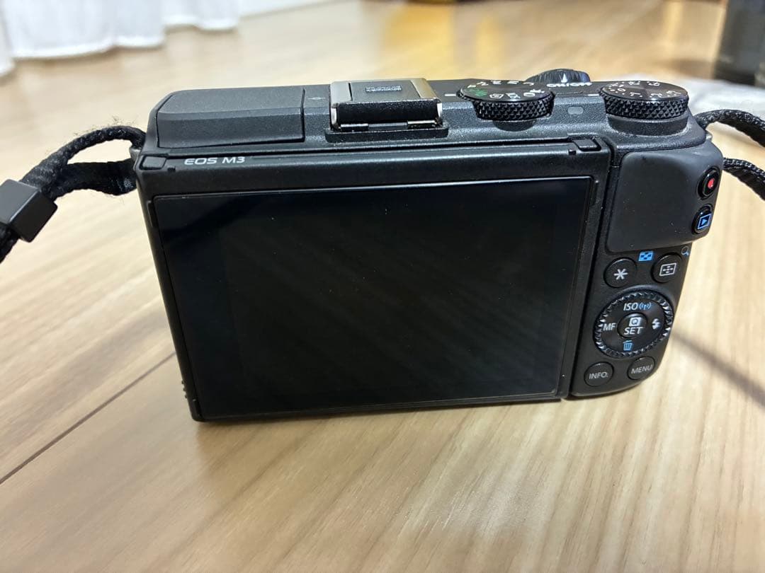 キャノン Canon EOS M3 ブラック ミラーレス一眼カメラ