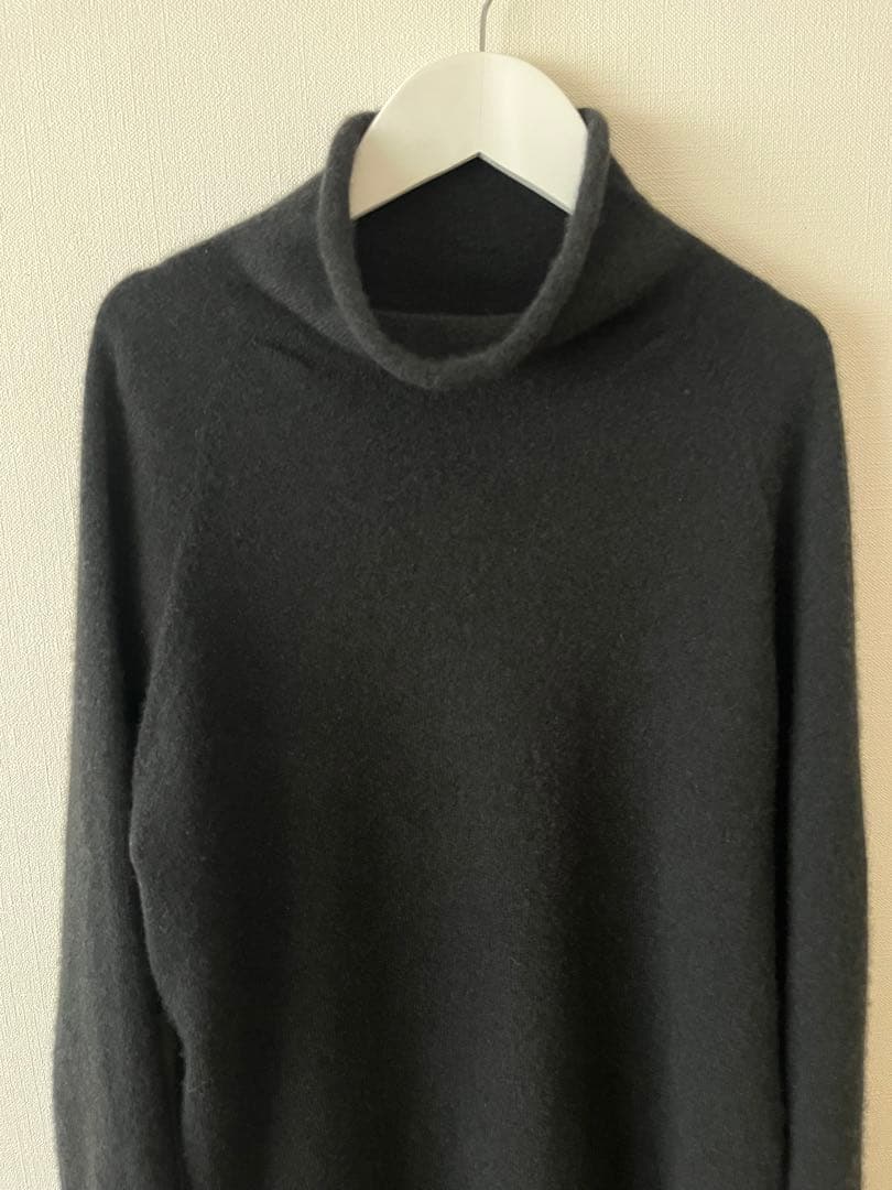 evam eva カシミヤタートルネック