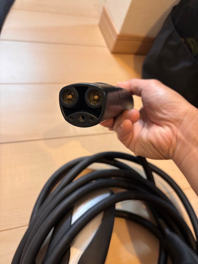 Tesla 充電ケーブル セット中古