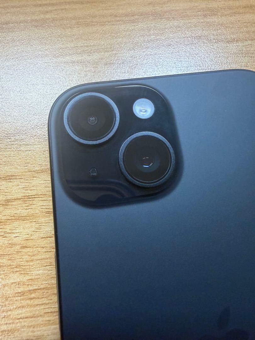 iPhone15 128GB 本体 + ケース