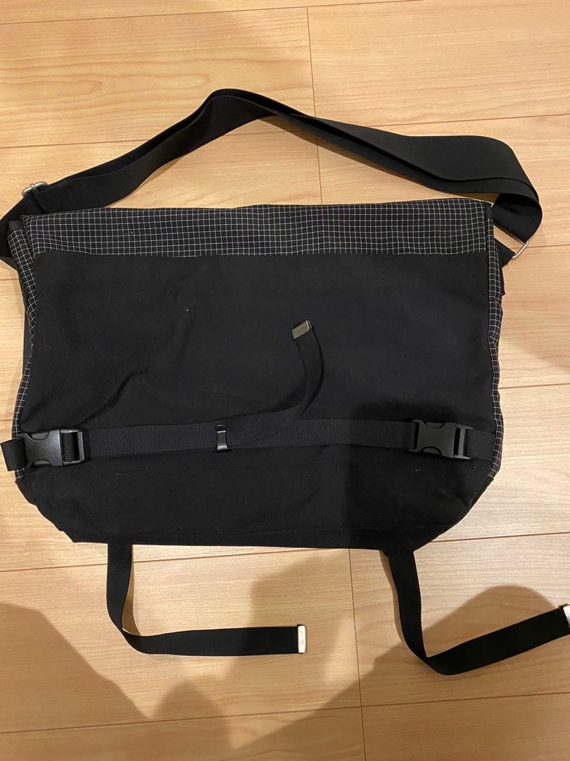 Supreme グリッドパターン　メッセンジャーバッグ　　ショルダーバッグ