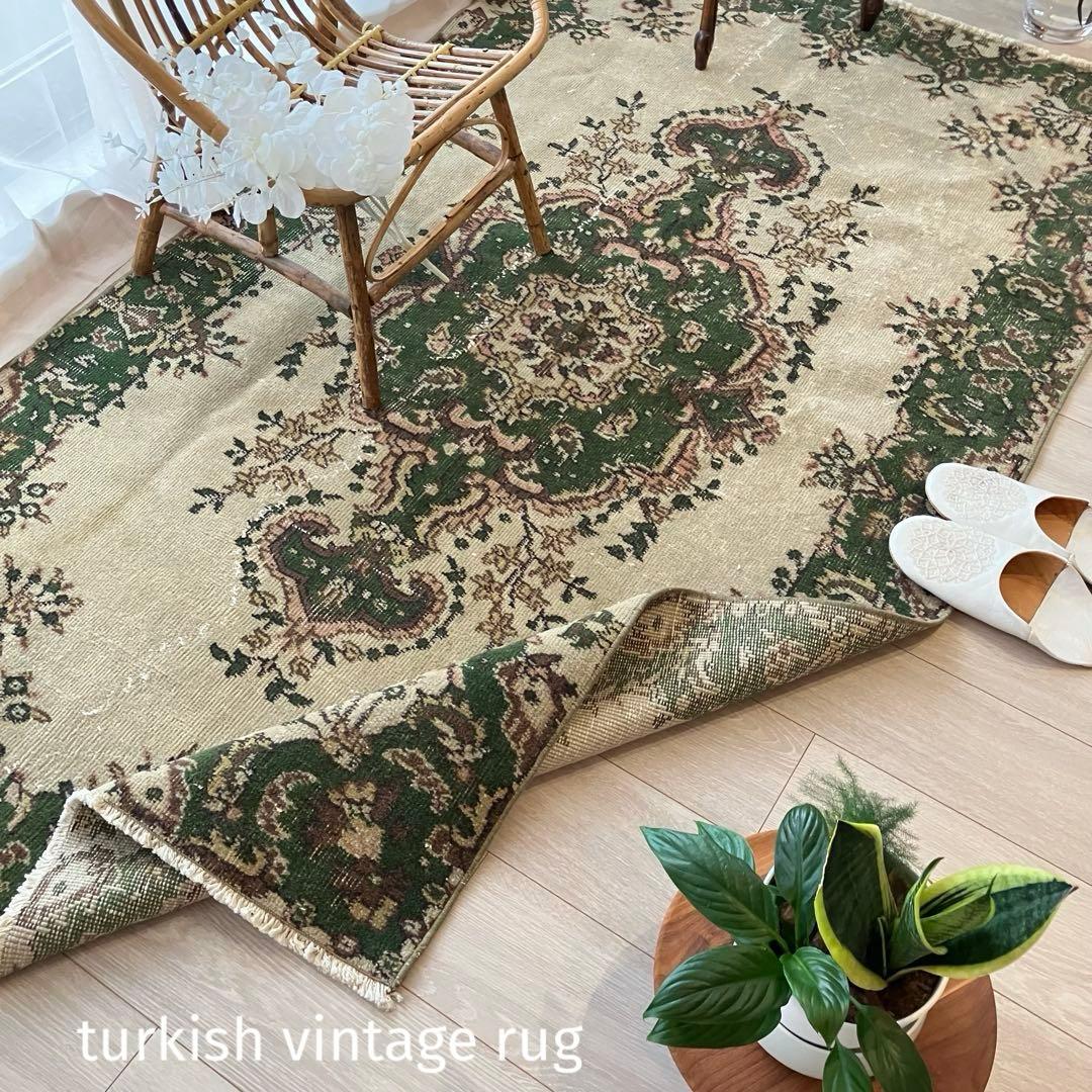 メダリオン113×199カーキ　リッチwool グリーン　トルコヴィンテージラグ