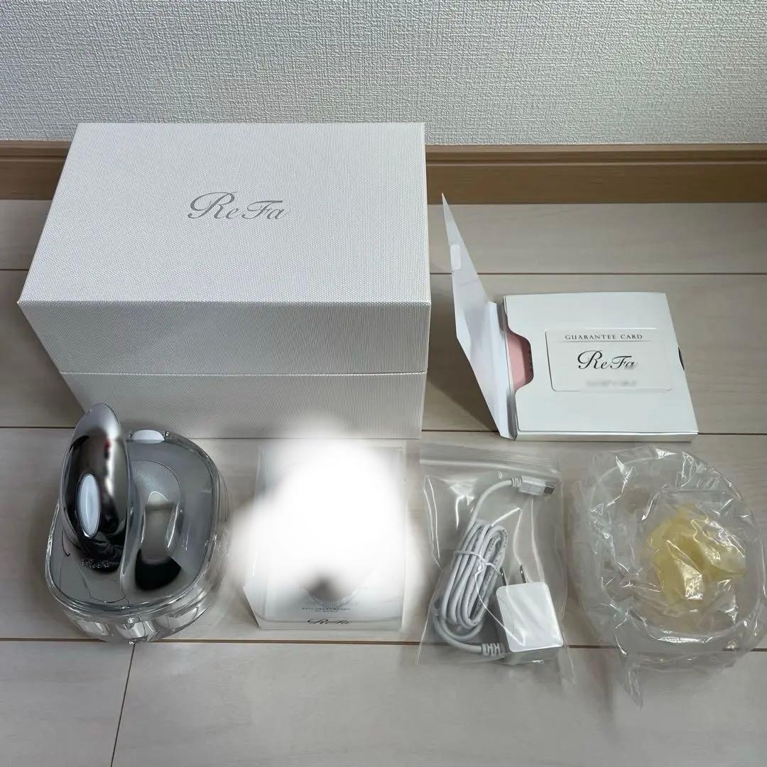 【美品】リファグレイスヘッドスパ（ギャランティカード、箱付き）