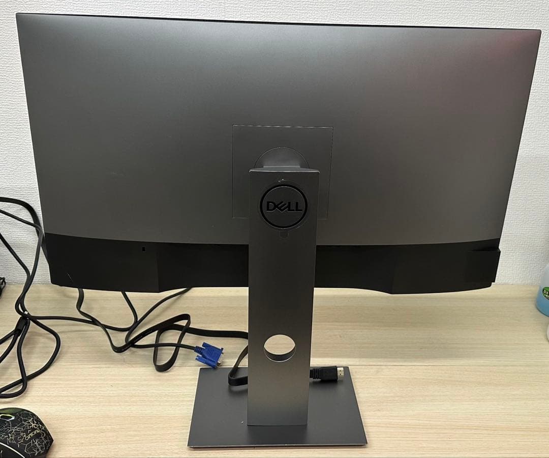 DELL U2719D 27型ワイド液晶モニタ2560x1440 HDMI