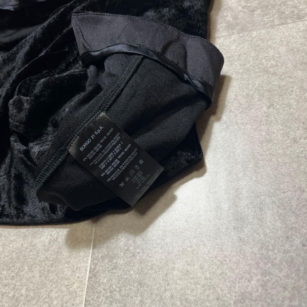 ジョルジオアルマーニGIRGIOARMANIベルベットジレ ベスト黒｜高級感あり