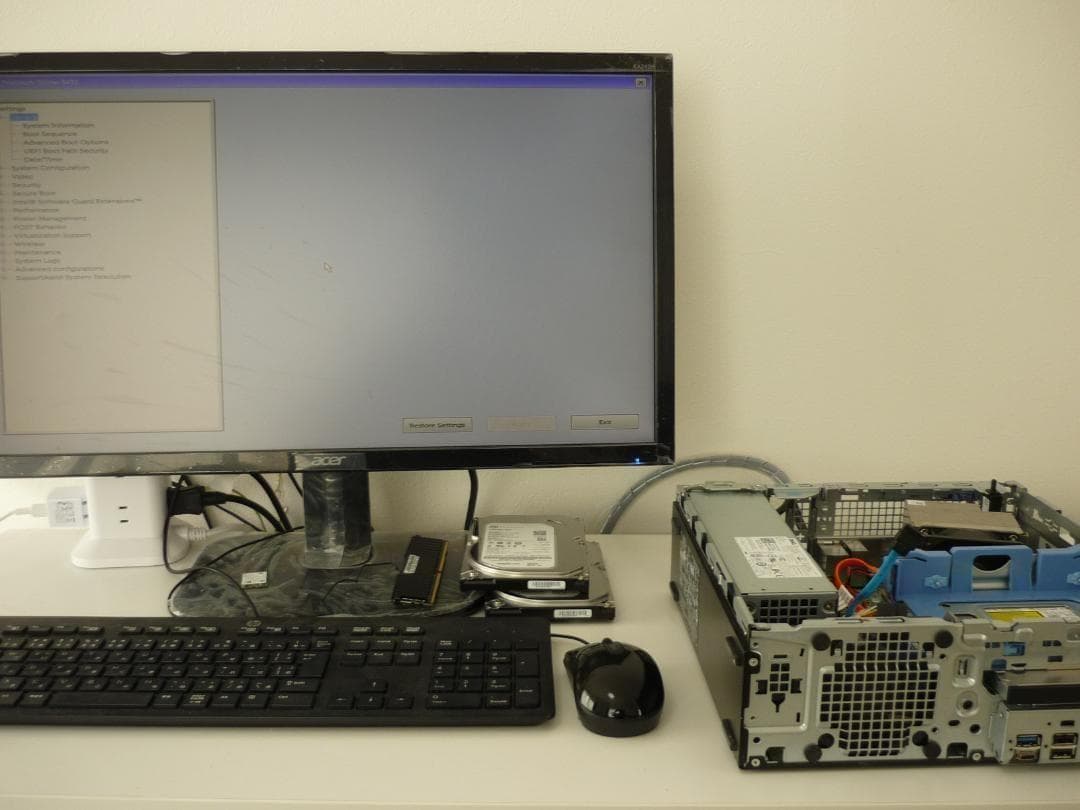 DELLPrecision第9世代XeonE-2224G/メモリなし/HDDなし