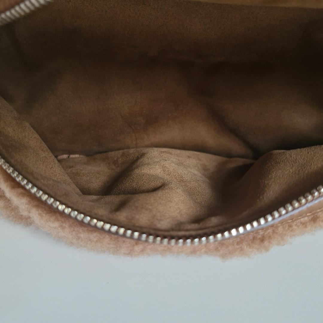 ほぼ未使用　Maxmara　テディベア　ボディバッグ　 ウエストポーチ