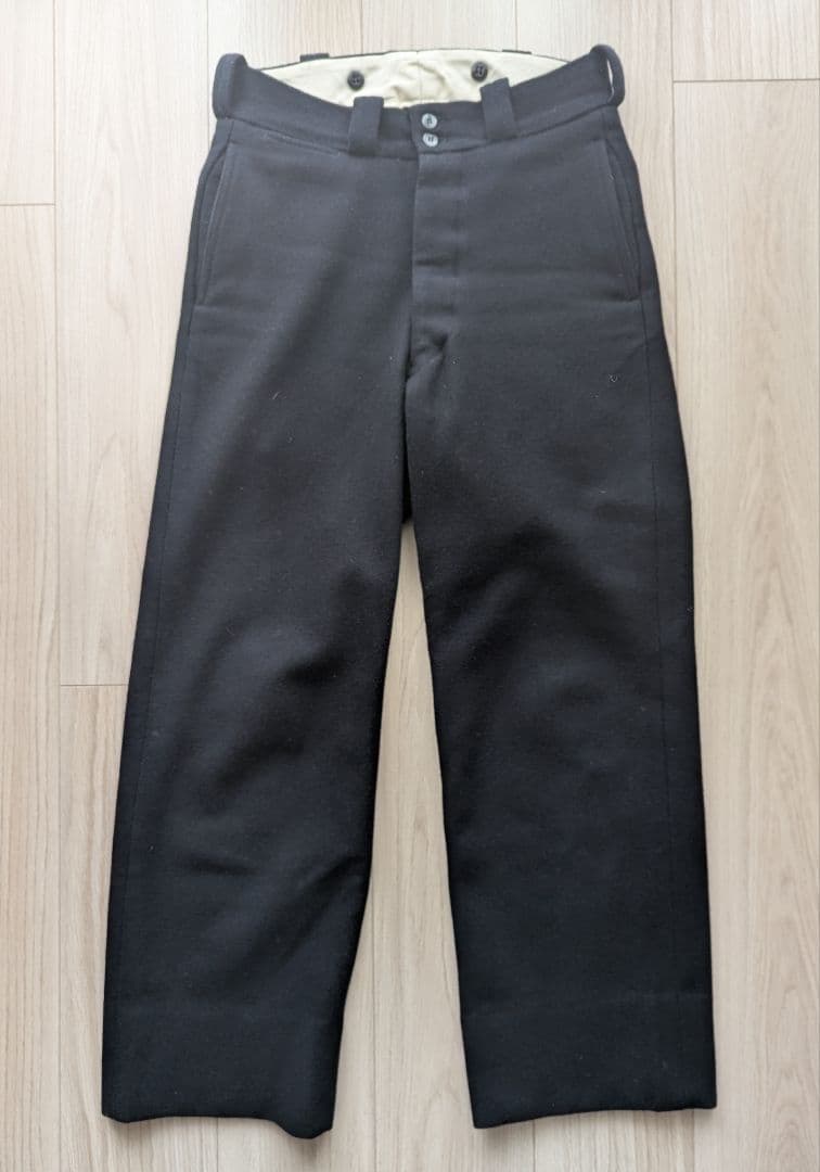 アットラスネービートウールトラウザー