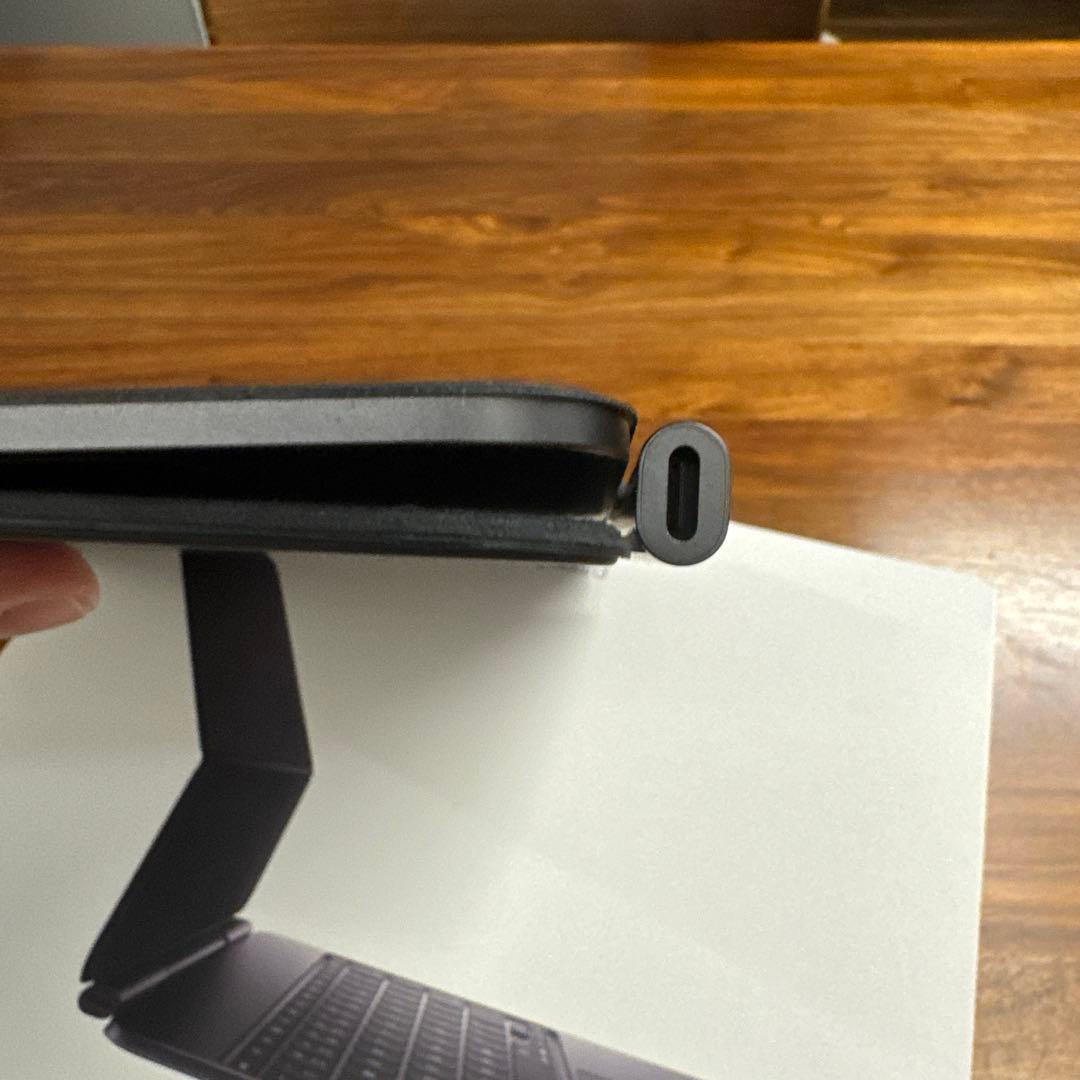 iPad Pro 13インチ(M4) Magic Keyboard