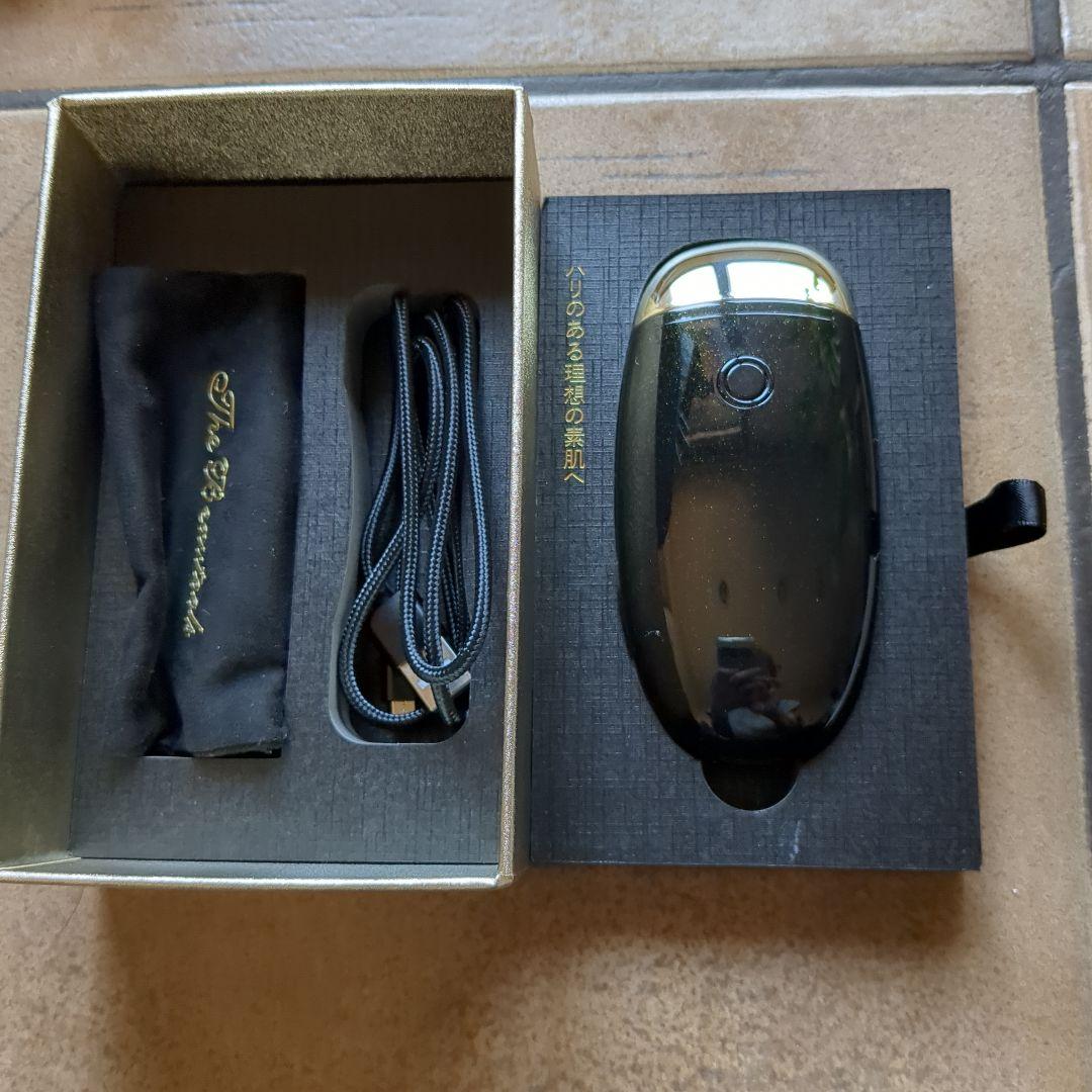 EMS  美顔器　日本製