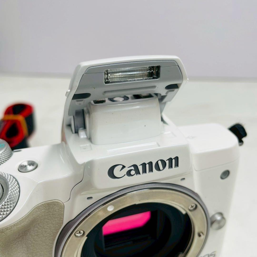 Canon EOS Kiss M ミラーレス一眼 ボディ