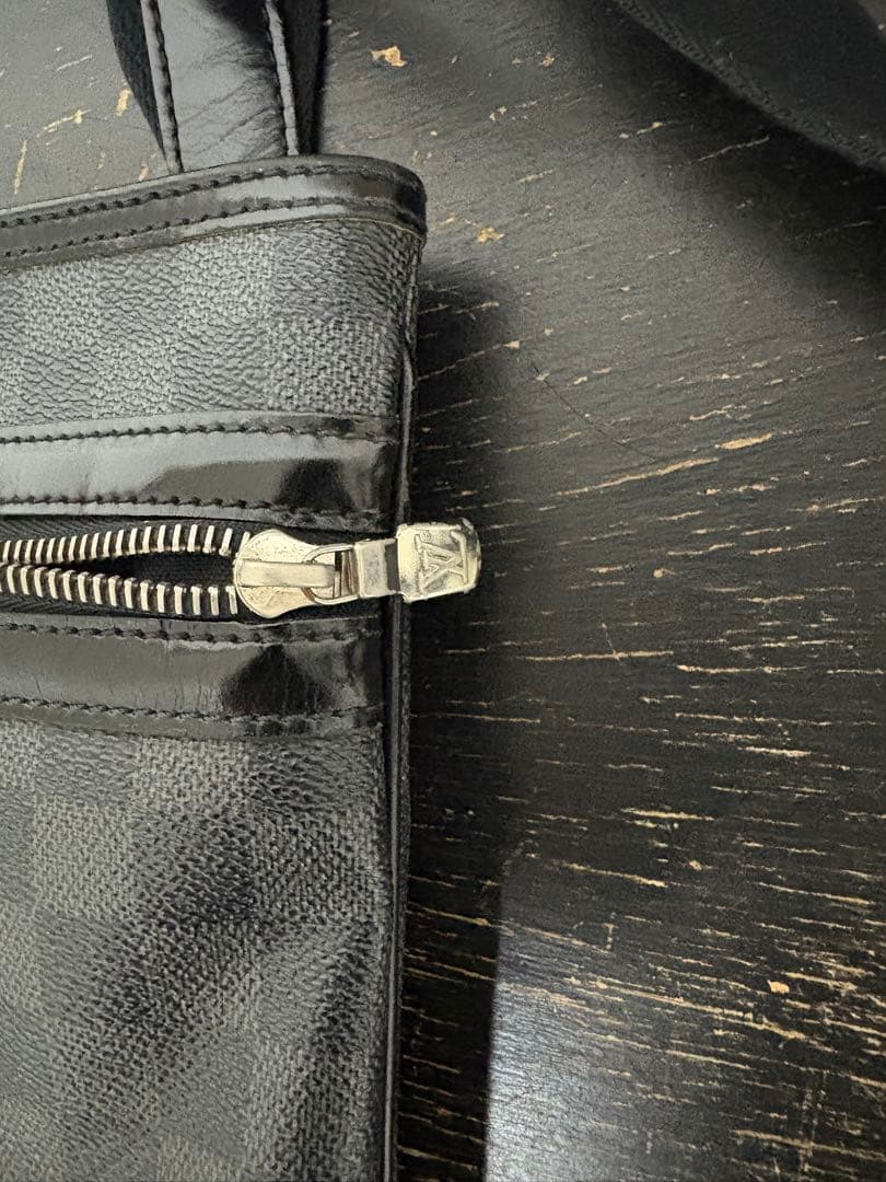 Louis Vuitton ダミエグラフィット トマス