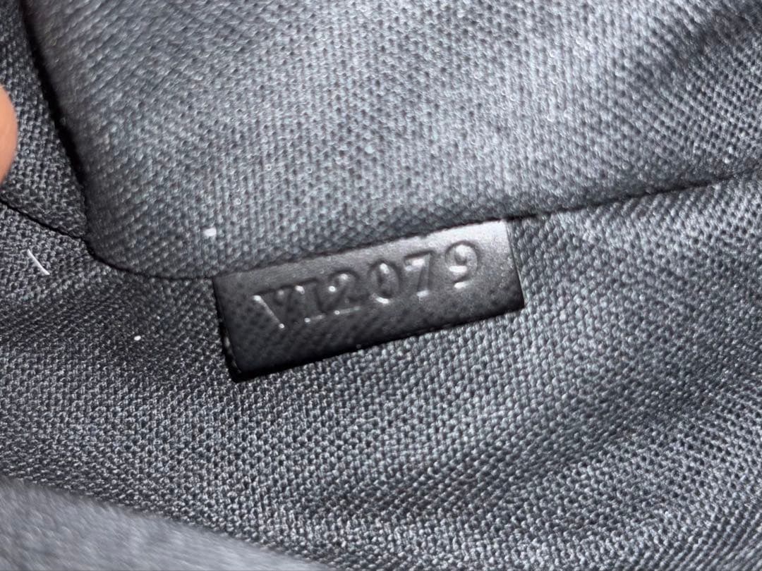 Louis Vuitton ダミエグラフィット トマス