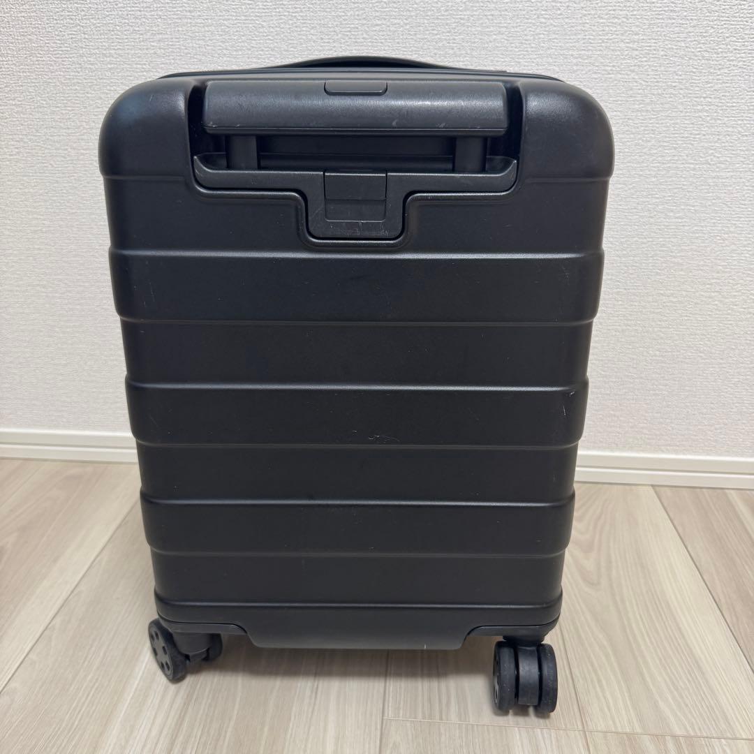 無印良品 バーを自由に調節できる ハードキャリーケース 20L