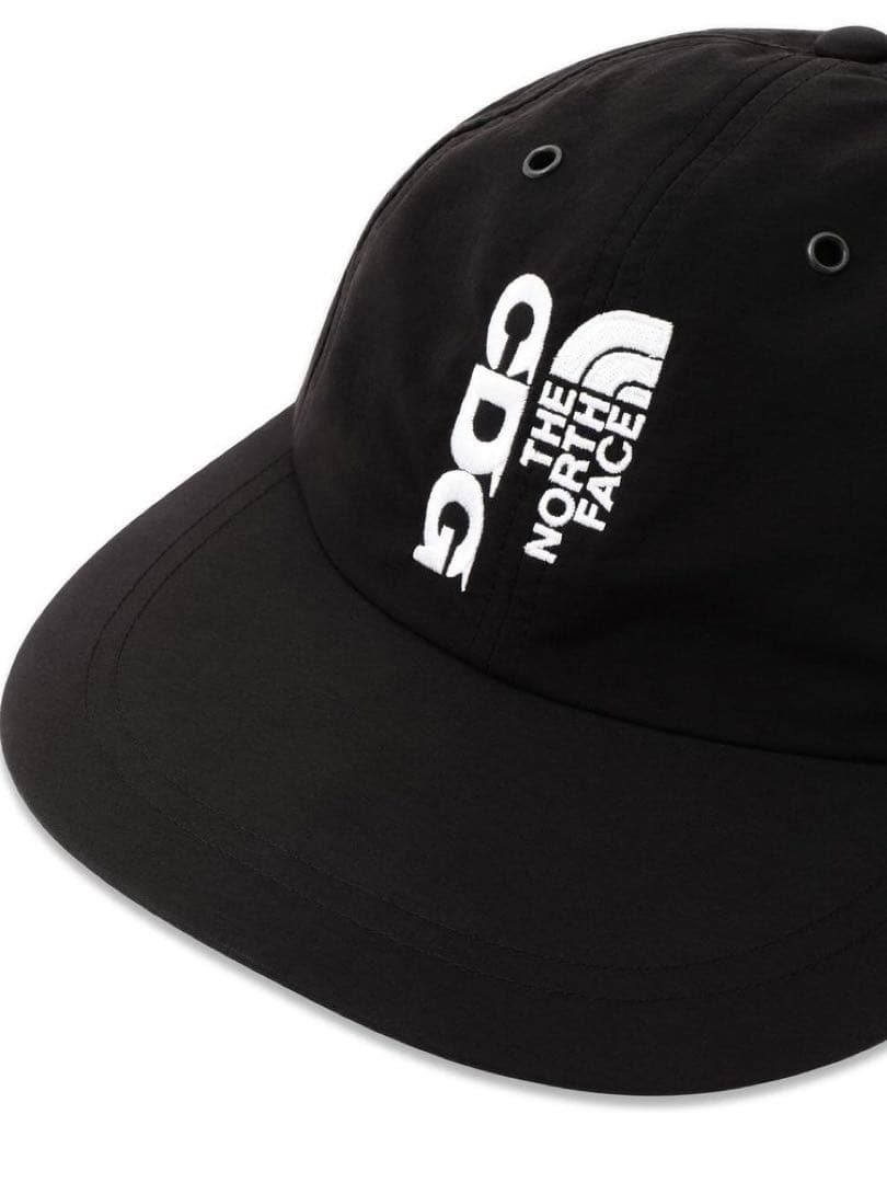 【新品未開封】CDG ノースフェイス 2026 ナイロンキャップ　即完売
