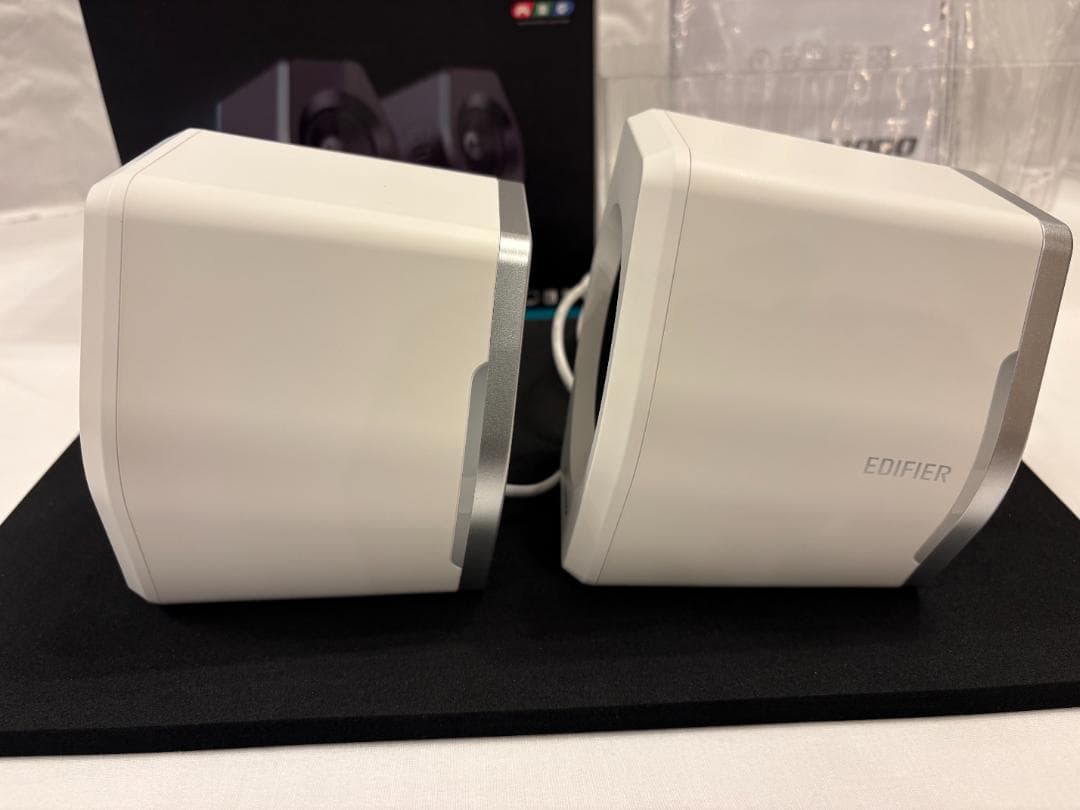 【美品】Edifier G2000 RGB ゲーミング PCスピーカー ホワイト