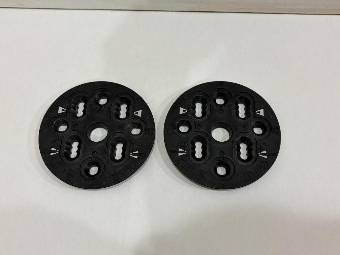 FLUX ビンディング PR White Mサイズ