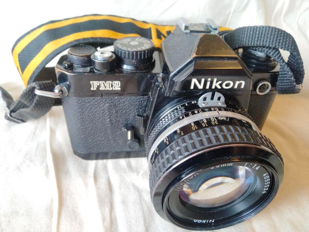 カメラ　レンズ、一眼レフ　Nikon FM2