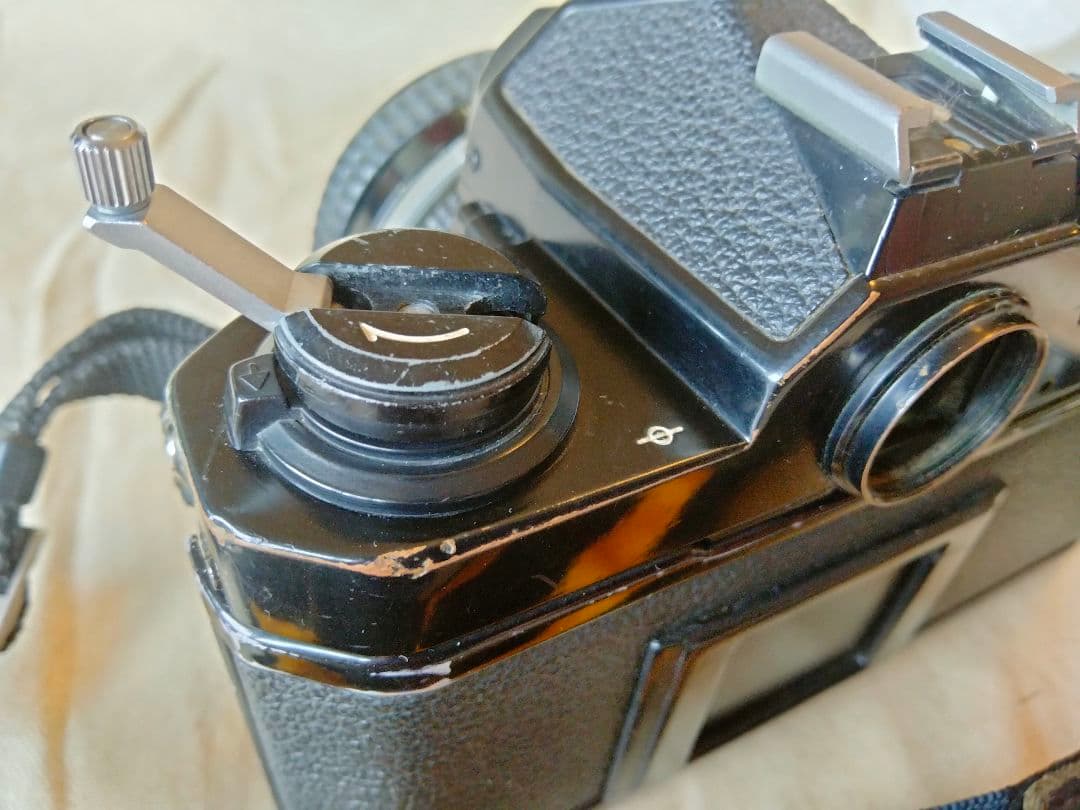 カメラ　レンズ、一眼レフ　Nikon FM2