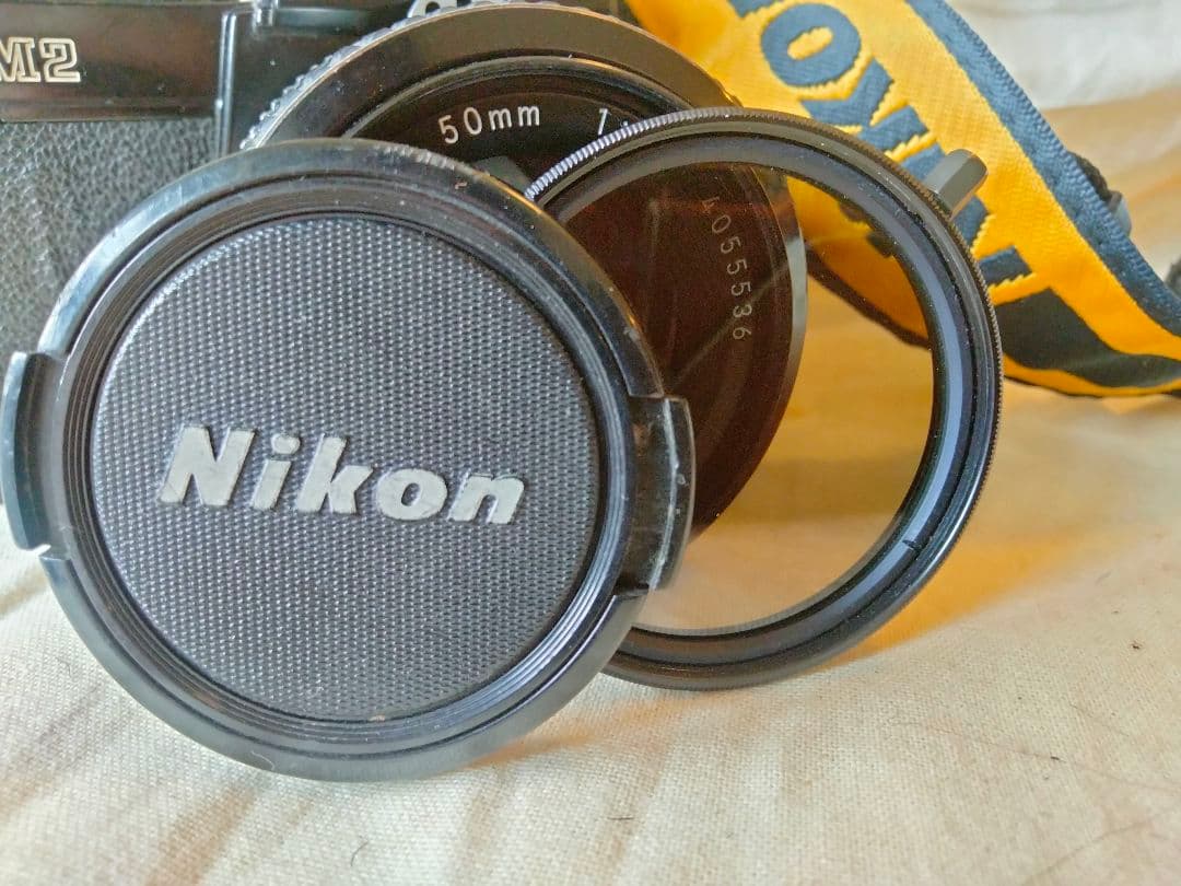 カメラ　レンズ、一眼レフ　Nikon FM2