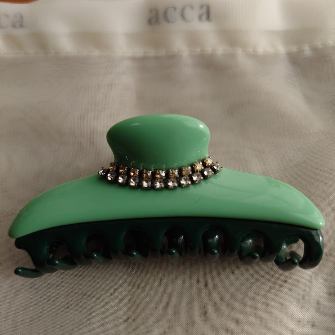 acca☆グリーンのストーン付きヘアクリップ♪ダブルコラーナ