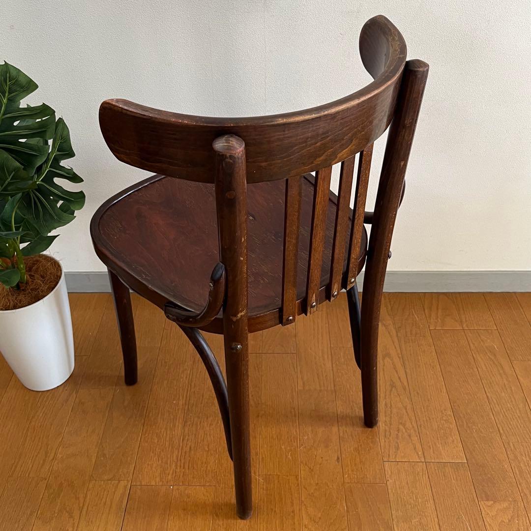 ルーマニア　ヴィンテージ　ベントウッドチェア　曲木椅子　アンティーク　モダン