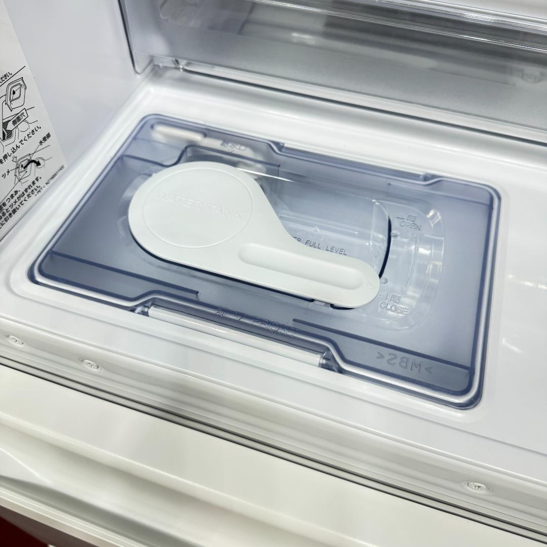 都内23区配送無料　超美品3ドア冷蔵庫2024年製　330L　MR-C33K-W