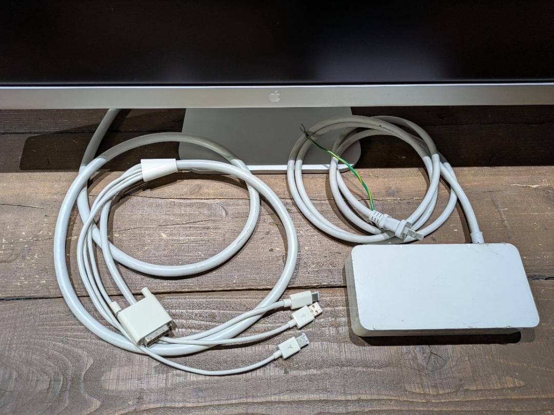 Apple Cinema Display A1083 30インチ