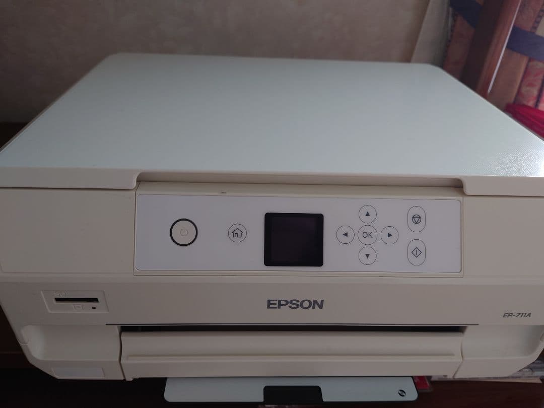 EPSON プリンター　EP-711A