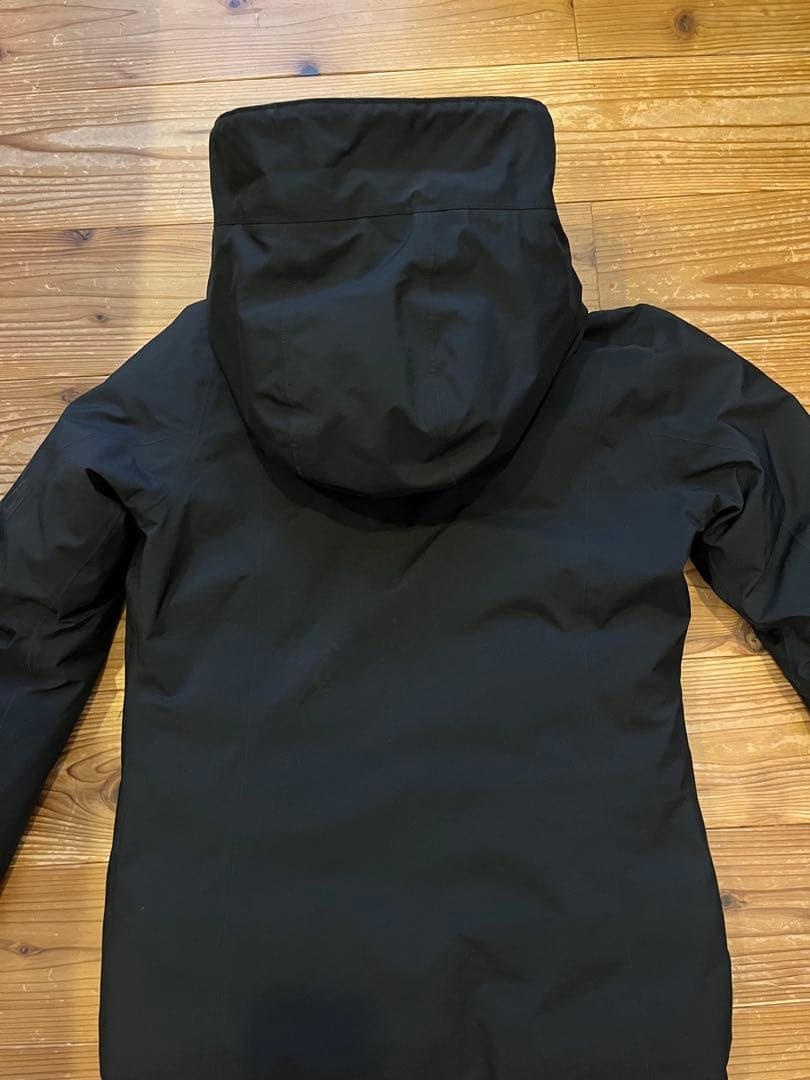 patagonia パタゴニア　フローズンレンジジャケット　レディース　ダウン