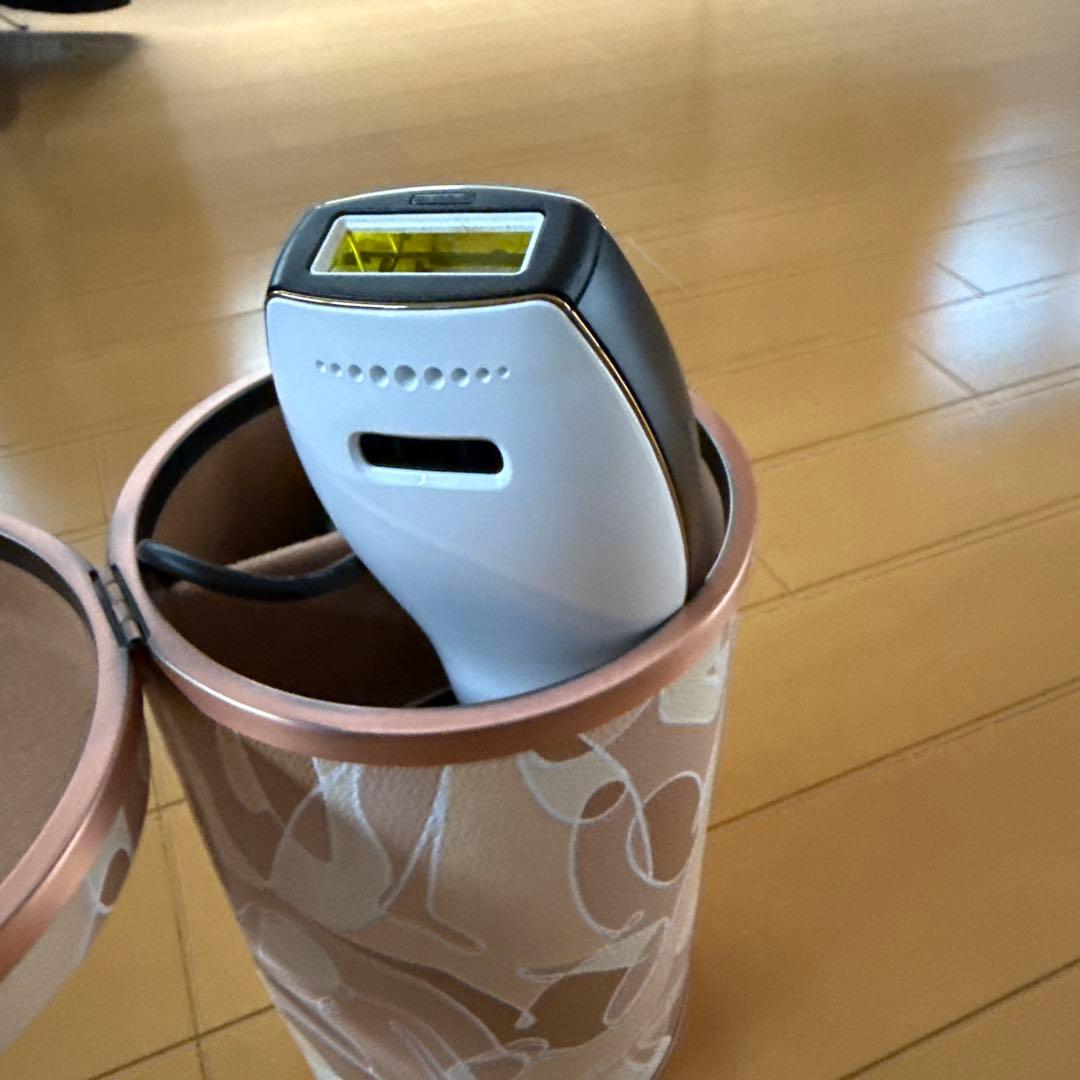 pure 脱毛器 ホワイト 花柄ケース