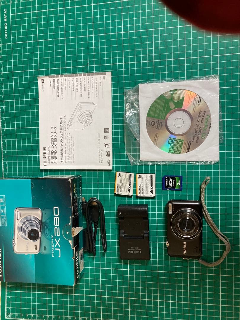 FUJI FILM JX280 ハンディデジカメ　粋なブラックボディ