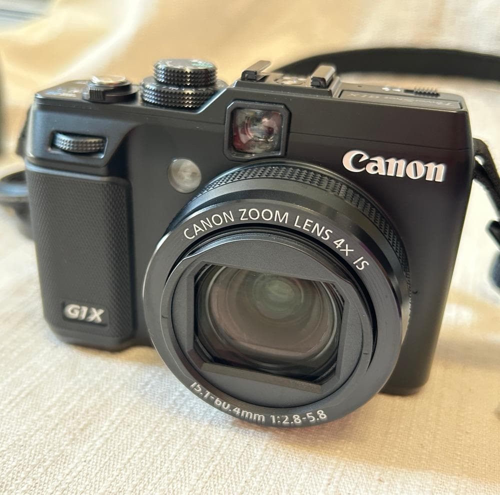 CANON ほぼ新品 Power Shot G1 X　アクセサリーいろいろ付き