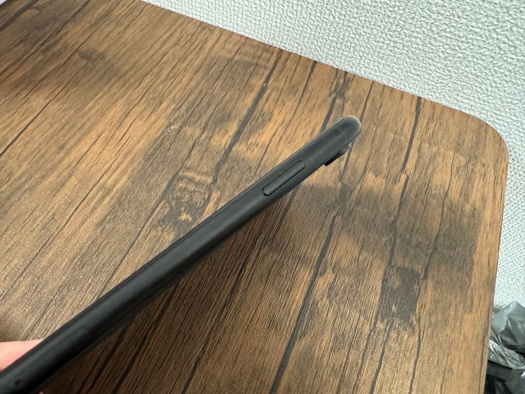 iPhoneXR本体 ライトニングケーブル付き